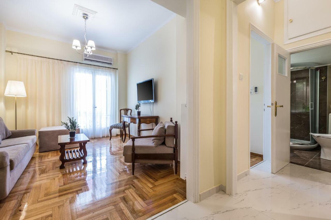 Chic Flat In Kolonaki Next To American Embassy アテネ エクステリア 写真